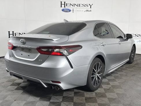 Used 2022 Toyota Camry SE FWD image 23