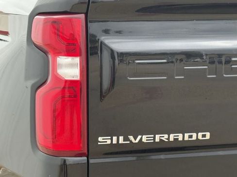 Used 2020 Chevrolet Silverado 1500 High Country w/ Technology Package image 6