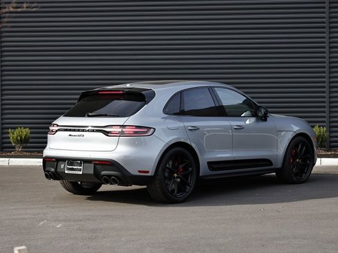 New 2026 Porsche Macan GTS image 8