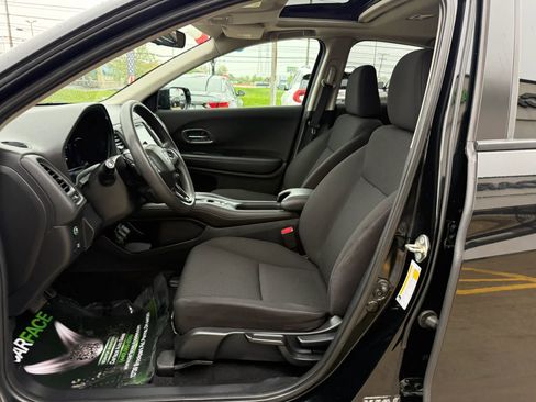 Used 2018 Honda HR-V EX image 18