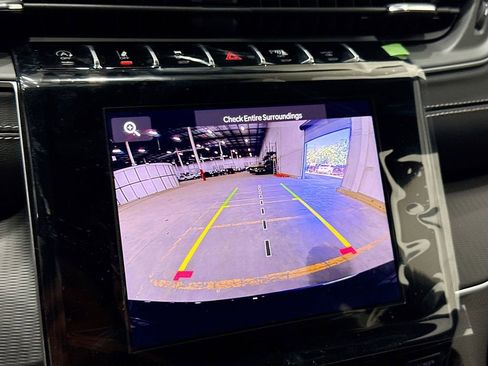 New 2025 Jeep Grand Cherokee L Laredo image 45