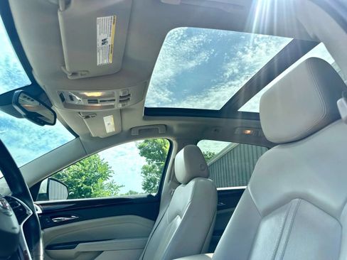 Used 2014 Cadillac SRX Premium FWD image 40