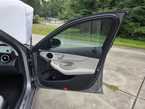 Used 2015 Mercedes-Benz C 300 Sedan image 25