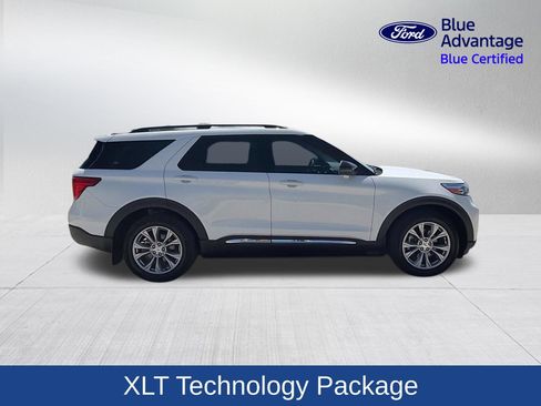 Certified 2024 Ford Explorer XLT w/ Equipment Group 202A AWD/4WD image 6