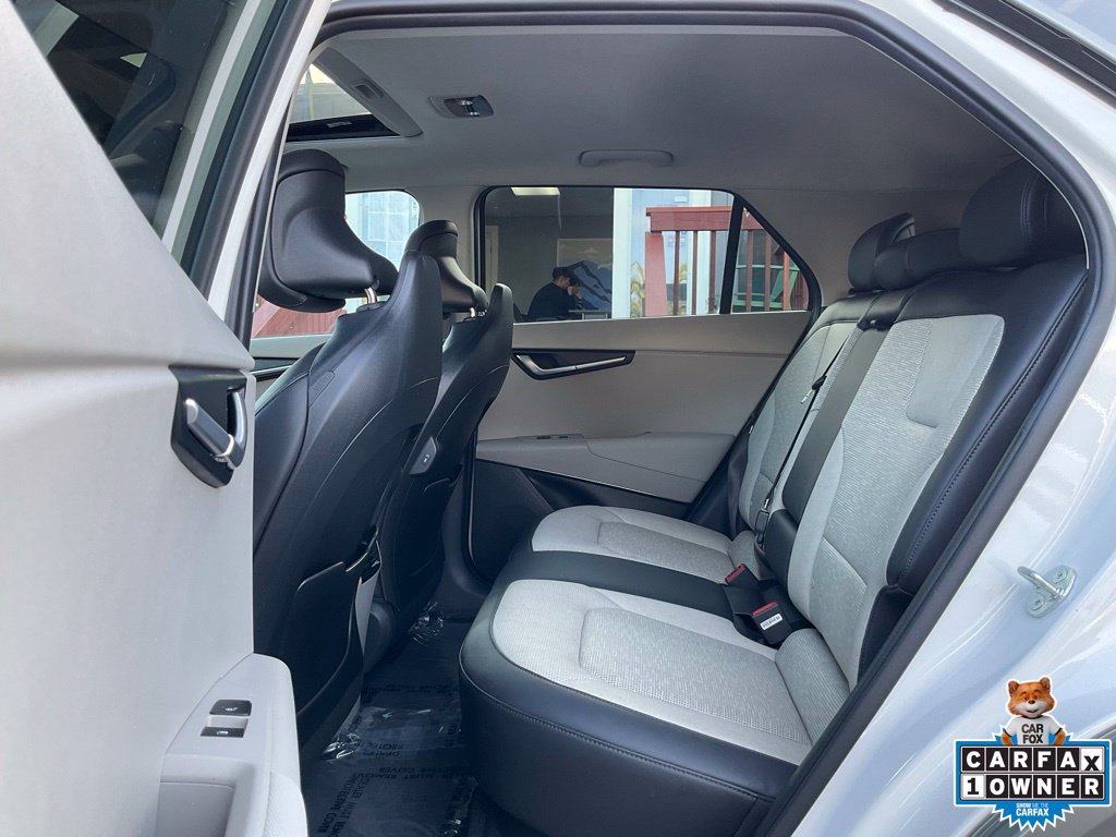 Used 2025 Kia Niro Wave w/ Wave Preserve Package FWD image 8