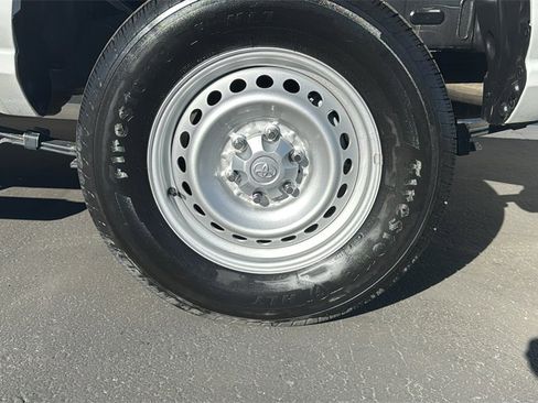 Used 2025 Toyota Tacoma SR image 8
