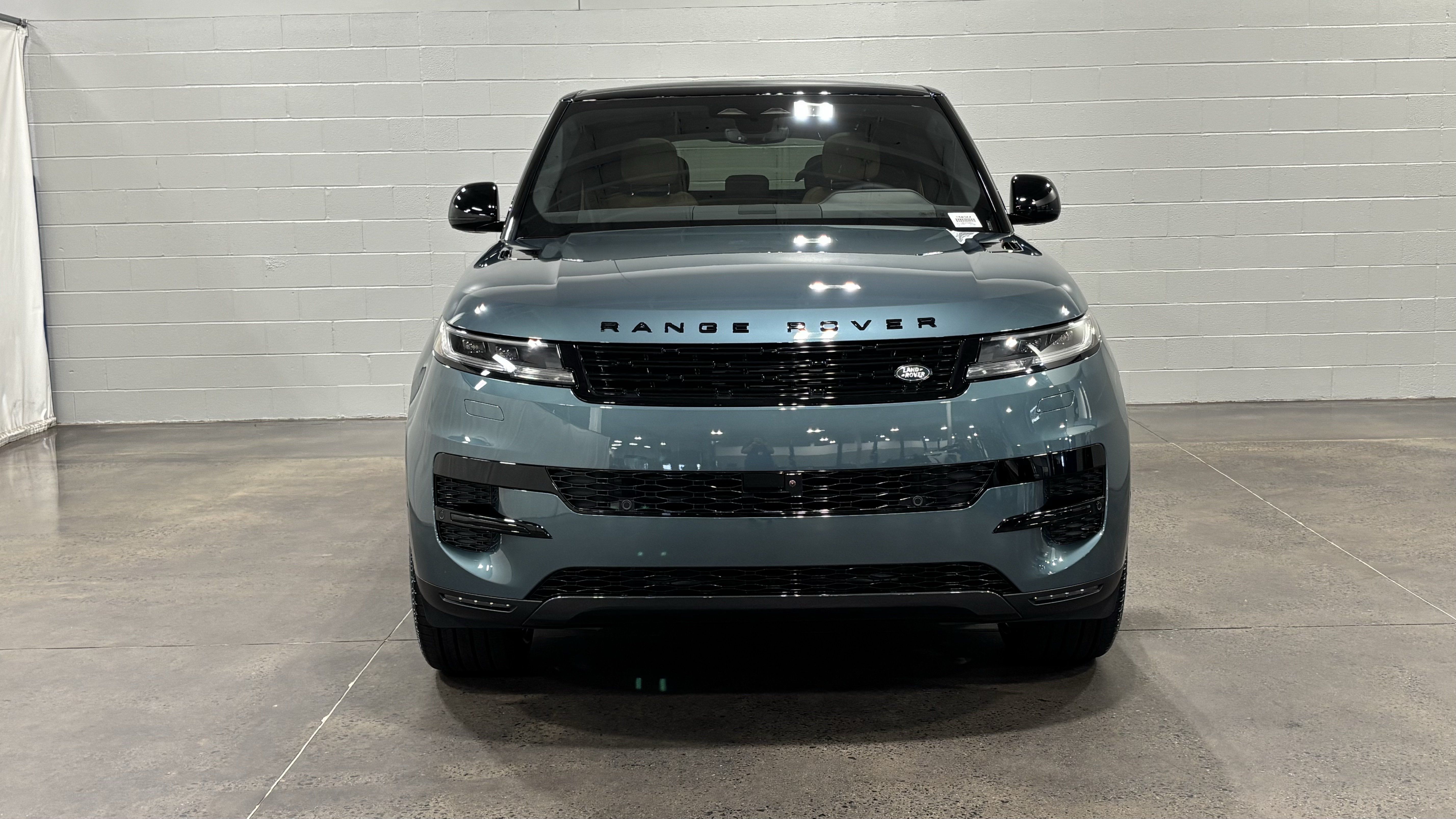 New 2026 Land Rover Range Rover Sport SE AWD/4WD image 9