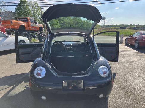 Used 1998 Volkswagen Beetle Coupe FWD image 28