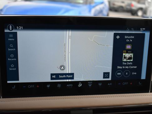 Used 2023 Lincoln Corsair Reserve w/ Equipment Group 201A AWD/4WD image 28