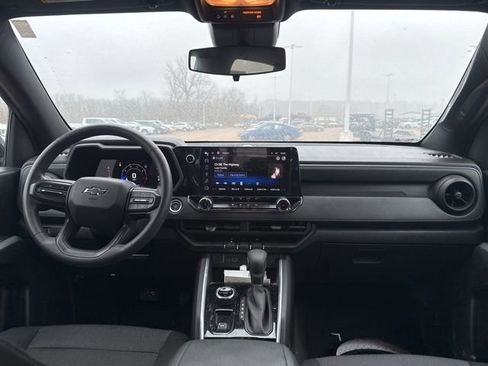 Used 2023 Chevrolet Colorado Trail Boss w/ Technology Package image 22