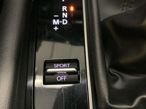 Used 2024 MAZDA MAZDA3 s image 21