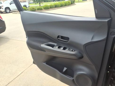 Used 2025 Nissan Kicks Play S FWD image 23