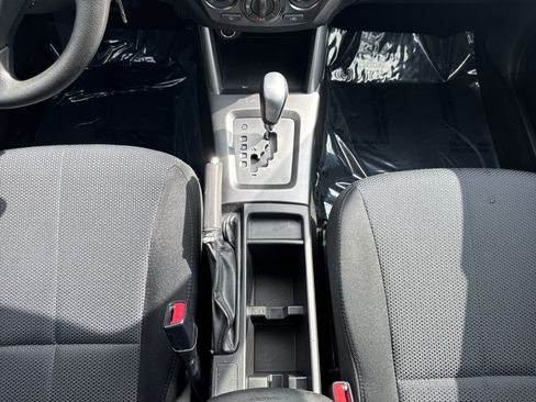 Used 2013 Subaru Forester 2.5X w/ Popular Pkg 1 AWD/4WD image 9