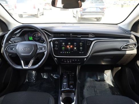 Used 2023 Chevrolet Bolt EUV LT FWD image 16