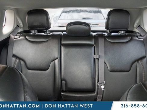 Used 2022 Jeep Compass Limited AWD/4WD image 19