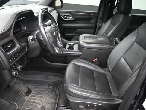 Used 2022 Chevrolet Suburban LT AWD/4WD image 22