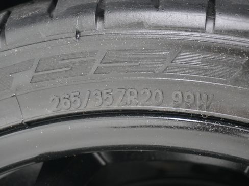 Used 2018 Ford Mustang GT Premium RWD image 30