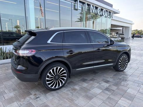 Certified 2022 Lincoln Nautilus Black Label AWD/4WD image 2