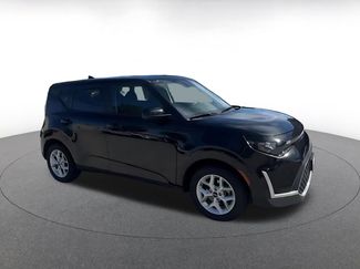 Used 2025 Kia Soul LX w/ LX Technology Package video 2