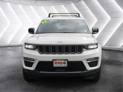 Used 2023 Jeep Grand Cherokee Limited w/ Trailer Tow Prep Group (B) AWD/4WD image 8