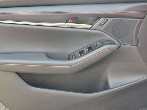 Used 2025 MAZDA MAZDA3 s AWD/4WD image 11