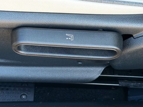 Used 2024 MINI Cooper S image 23