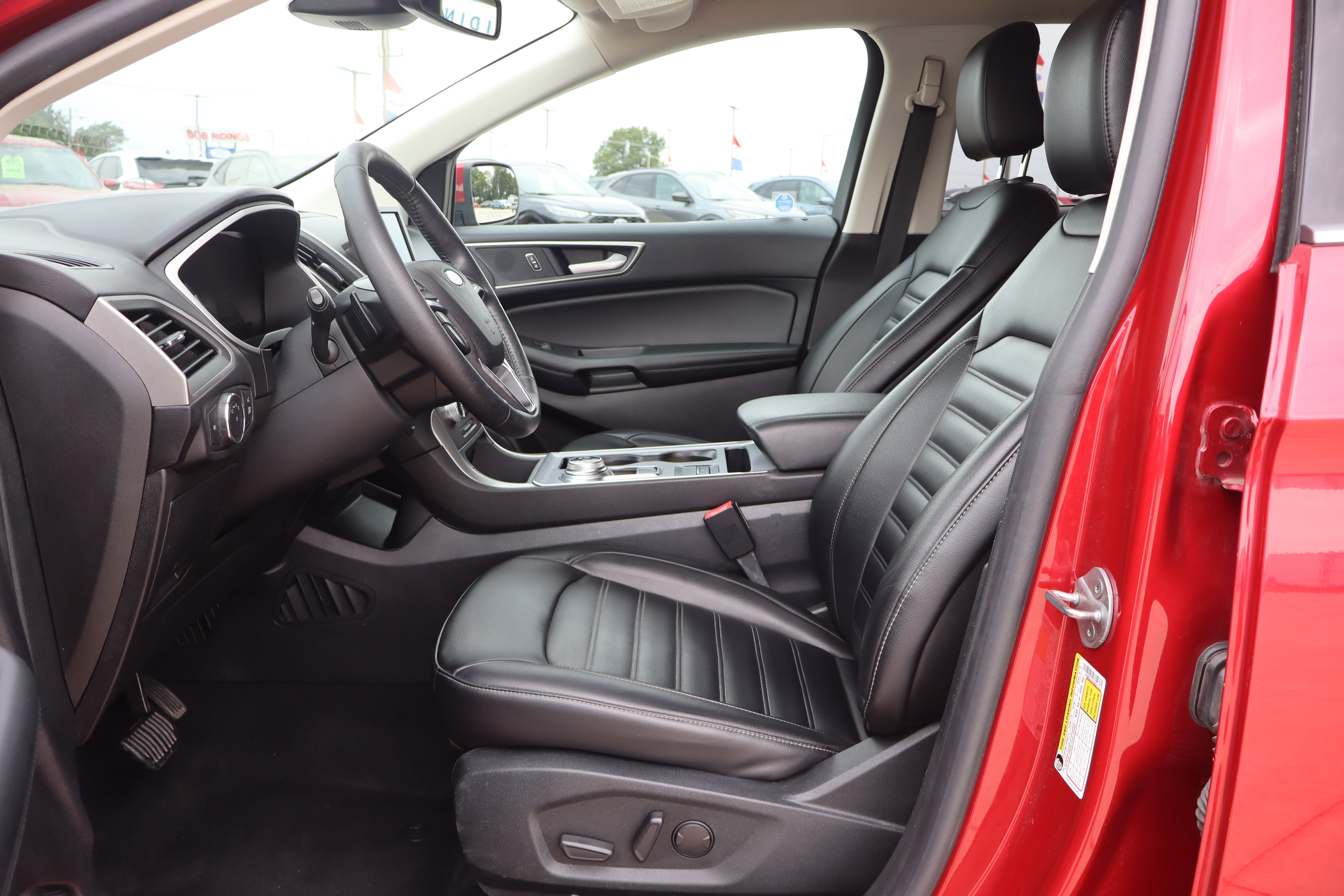 Used 2021 Ford Edge SEL w/ Convenience Package AWD/4WD image 9