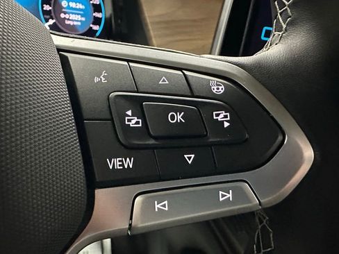 Used 2025 Volkswagen Atlas SE image 20