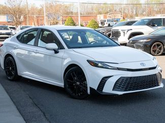 Used 2025 Toyota Camry SE video 1
