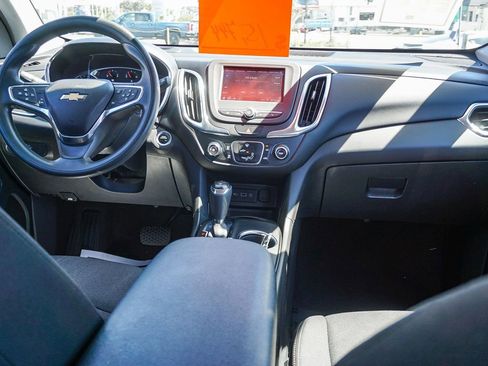 Used 2020 Chevrolet Equinox LT image 14