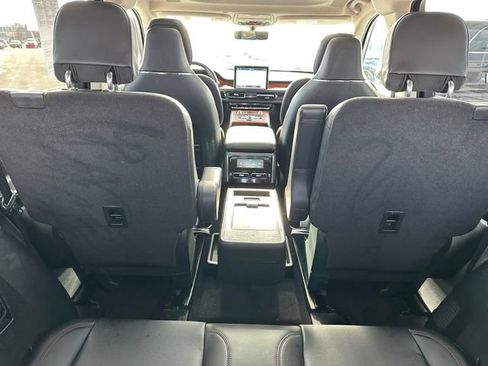 Used 2020 Lincoln Aviator Reserve w/ Equipment Group 202A image 13