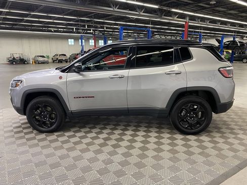 Used 2023 Jeep Compass Trailhawk image 5