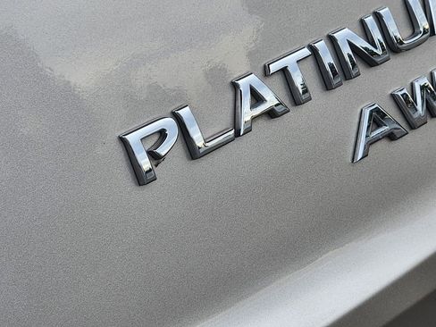 Used 2022 Nissan Rogue Platinum w/ Head-Up Display Package image 15