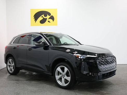 Used 2025 Audi Q5 Premium Plus w/ Premium Plus AWD/4WD image 6