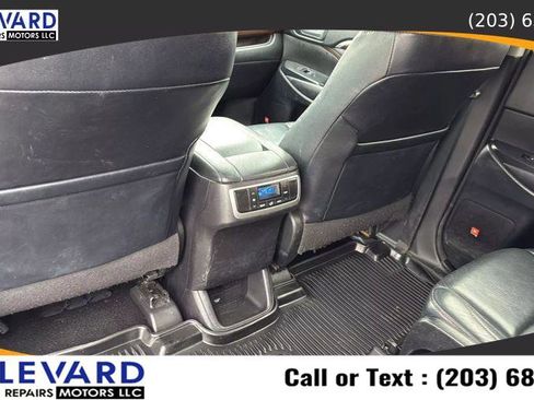 Used 2016 Toyota Highlander Limited image 32