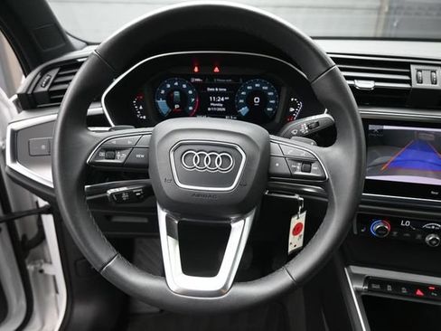 Used 2025 Audi Q3 2.0T Premium AWD/4WD image 32
