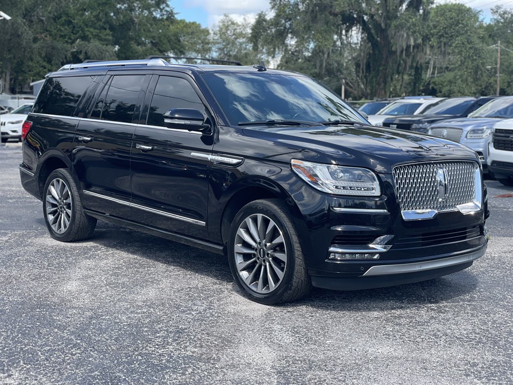 Used 2019 Lincoln Navigator L Select AWD/4WD image 19