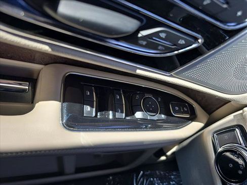 Used 2019 Lincoln Navigator Reserve w/ Cargo Package AWD/4WD image 27
