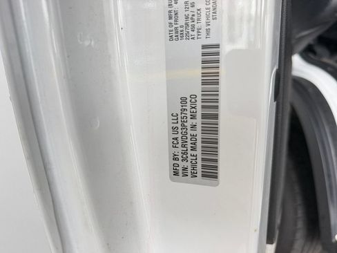 Used 2023 RAM ProMaster 2500 FWD image 34