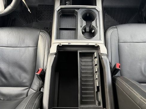 Used 2017 Ford F350 Lariat w/ Chrome Package image 25