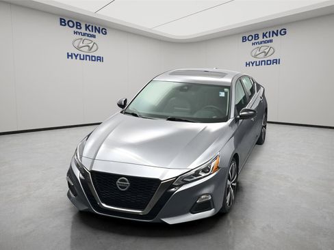 Used 2021 Nissan Altima 2.0 SR image 9