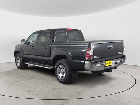 Used 2011 Toyota Tacoma PreRunner w/ SR5 Pkg #2 RWD image 3
