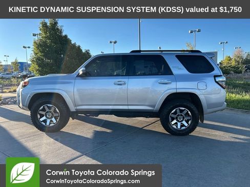 Used 2023 Toyota 4Runner TRD Off-Road Premium w/ Moonroof Package AWD/4WD image 4