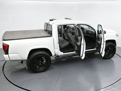 Used 2023 Toyota Tacoma SR AWD/4WD image 32
