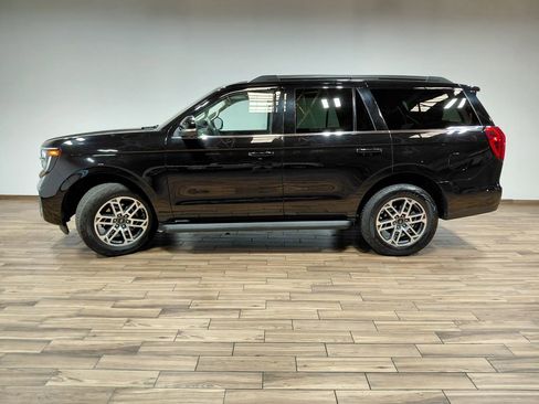 Certified 2025 Ford Expedition Active AWD/4WD image 21