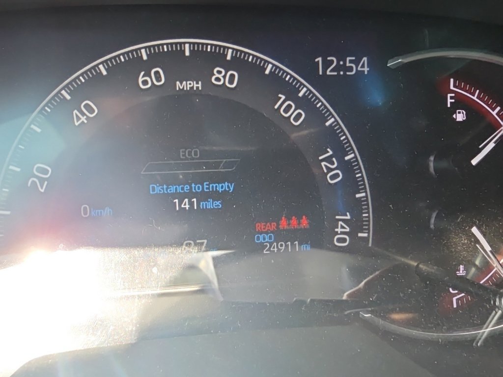 Used 2024 Toyota RAV4 LE FWD image 17