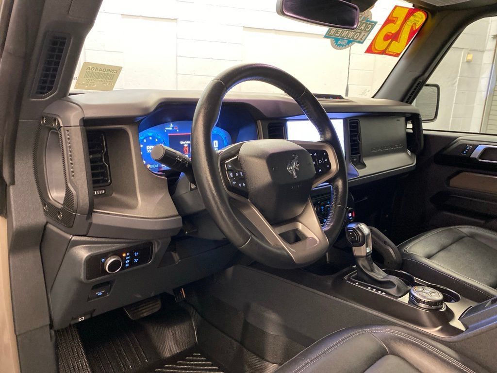 Used 2025 Ford Bronco Badlands AWD/4WD image 21