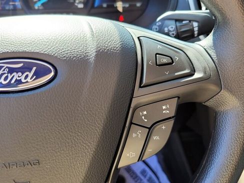 Used 2024 Ford Edge SE image 23