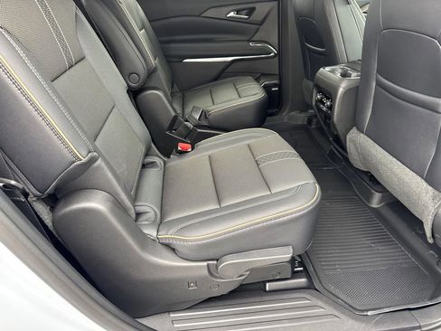 New 2026 Chevrolet Traverse High Country w/ LPO, Floor Liner Package FWD image 16