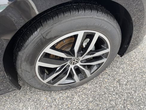 Certified 2025 Volkswagen Jetta SE image 21